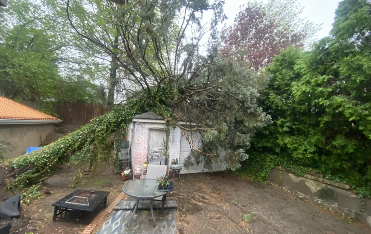 Severe storms hit Pittsburgh, leaving 2 dead and over 400,000 without power