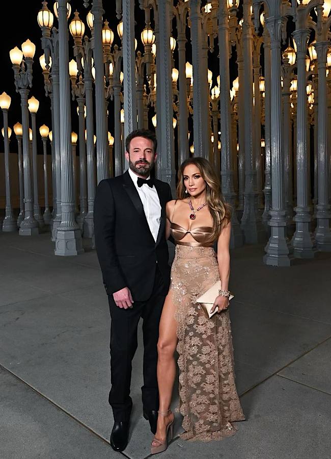 54-year-old Jennifer Lopez stuns in dazzling outfit on red carpet