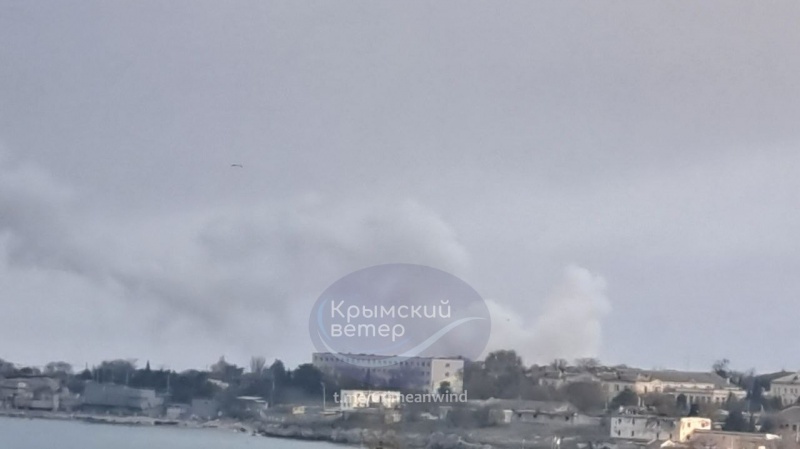 Explosions in Sevastopol, strike at Belbek airfield reported