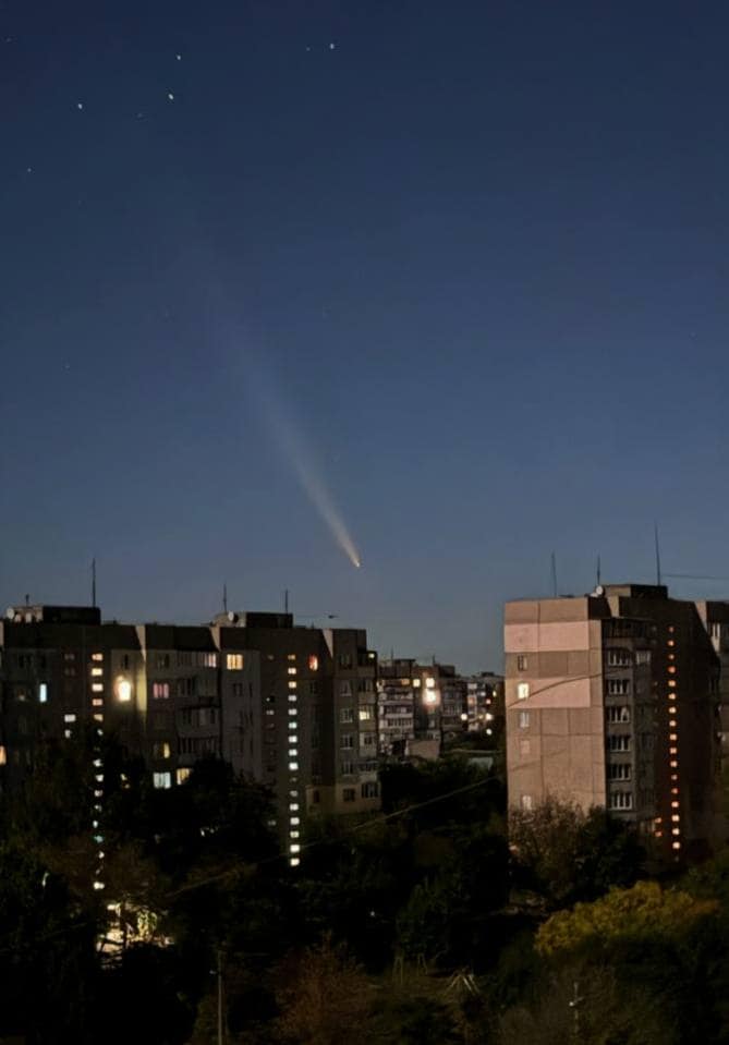 Incredibly rare comet flew over Ukraine: Amazing photos revealed