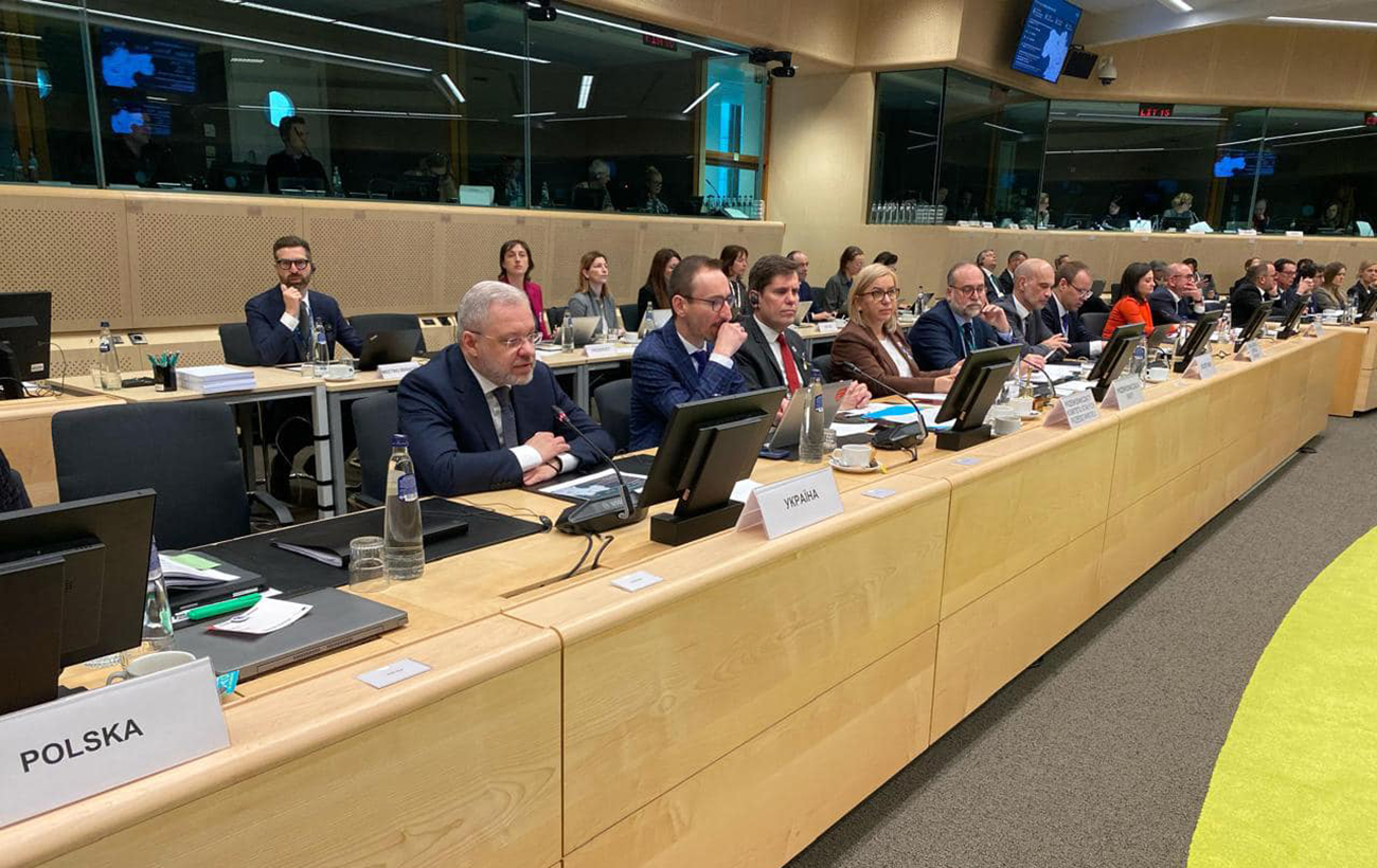 Russian gas transit through Ukraine: How Orbán and Fico put pressure on Kyiv and Brussels