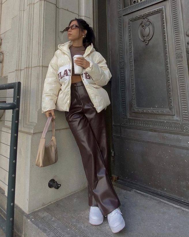 How to choose perfect leather pants and stay trendy: Stylist's tips