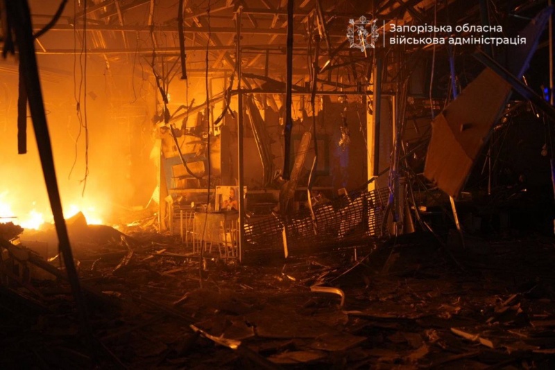 Russia strikes Ukraine's Zaporizhzhia, sending shopping center up in flames