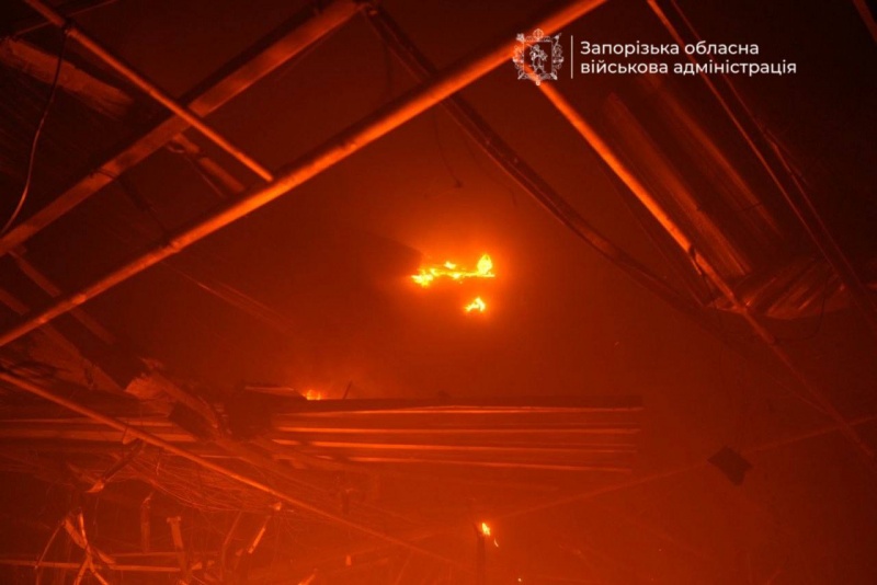 Russia strikes Ukraine's Zaporizhzhia, sending shopping center up in flames