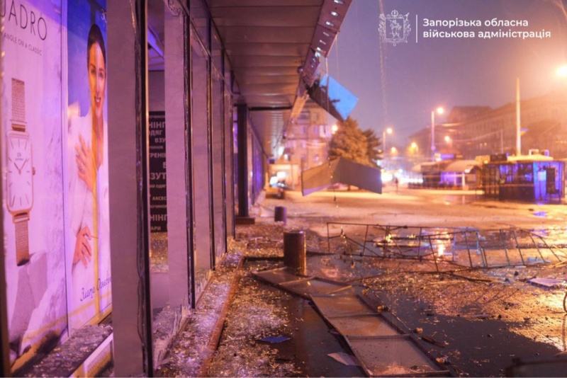 Russia heavily strikes Kyiv, Kharkiv, Zaporizhzhia: Extensive damage, fires and dozens injured