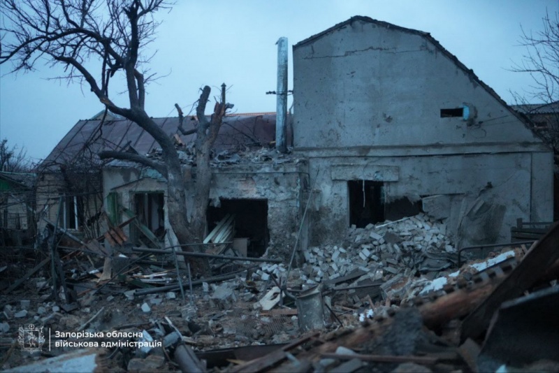 Russia heavily strikes Kyiv, Kharkiv, Zaporizhzhia: Extensive damage, fires and dozens injured