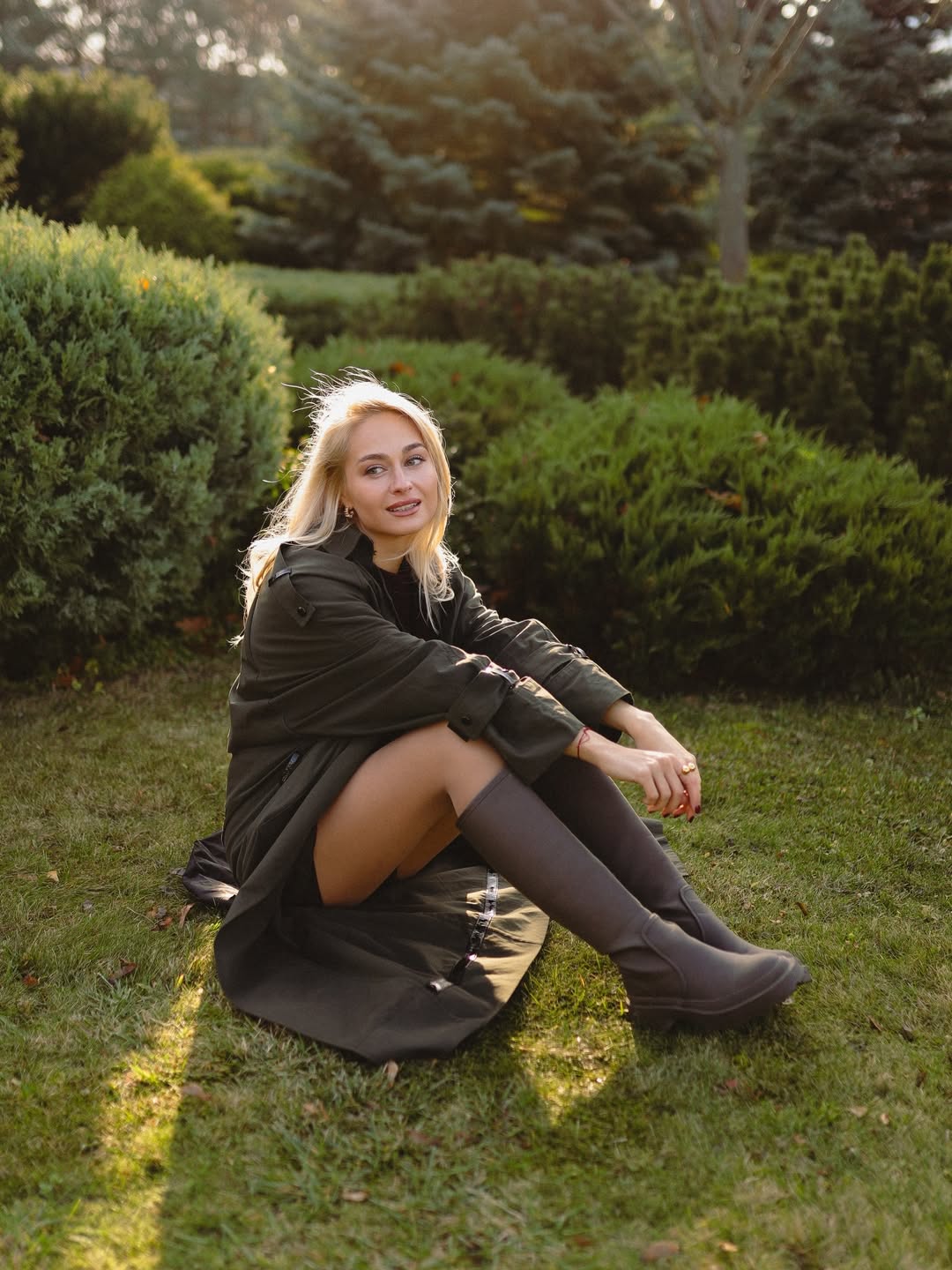 Winter's most stylish boots –  Chic look of Ukrainian actress Anastasiia Tsymbalaru