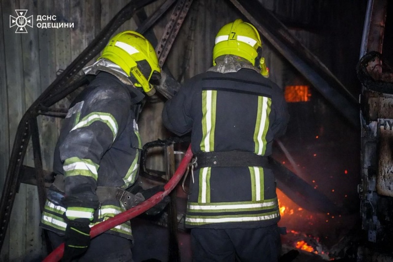 Russia strikes Ukraine's Odesa overnight: Warehouse on fire, truck damaged