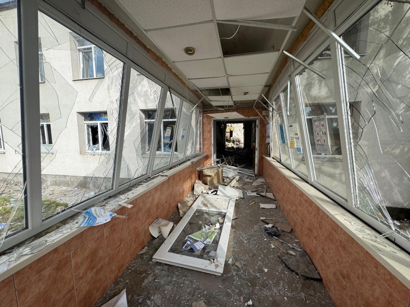 Russia bombs residential buildings and art school in Ukraine's Kostiantynivka