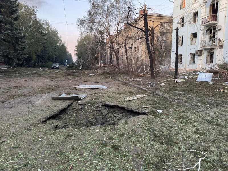 Russia strikes Kramatorsk with air bombs, leaving 9 wounded and homes destroyed