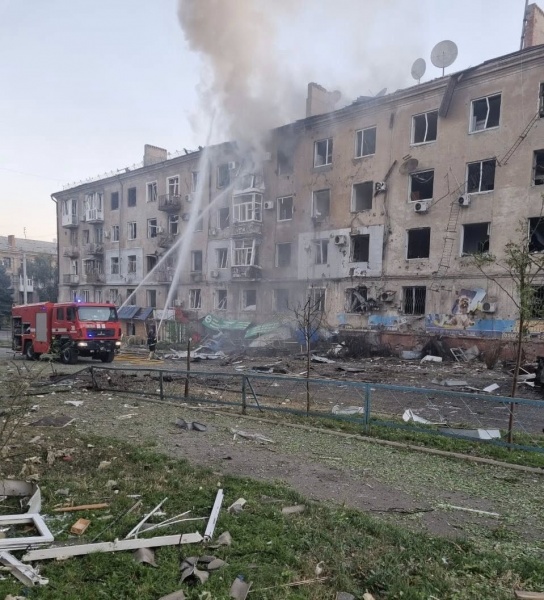 Russia strikes Kramatorsk with air bombs, leaving 9 wounded and homes destroyed