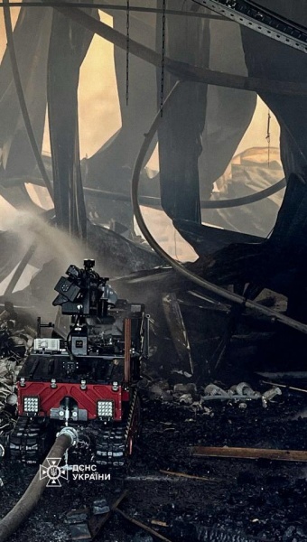 Strike hits Epicentr shopping center outside Kyiv, sparks major fire