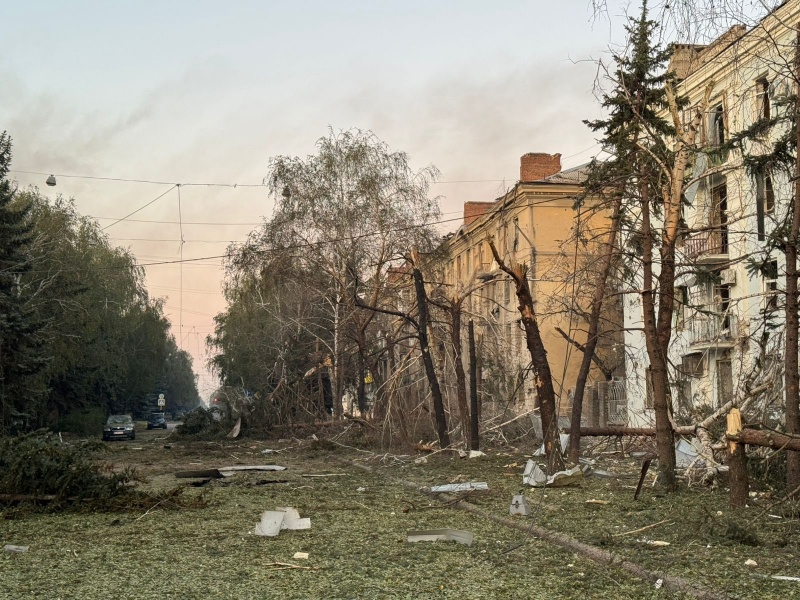 Russia strikes Kramatorsk with air bombs, leaving 9 wounded and homes destroyed