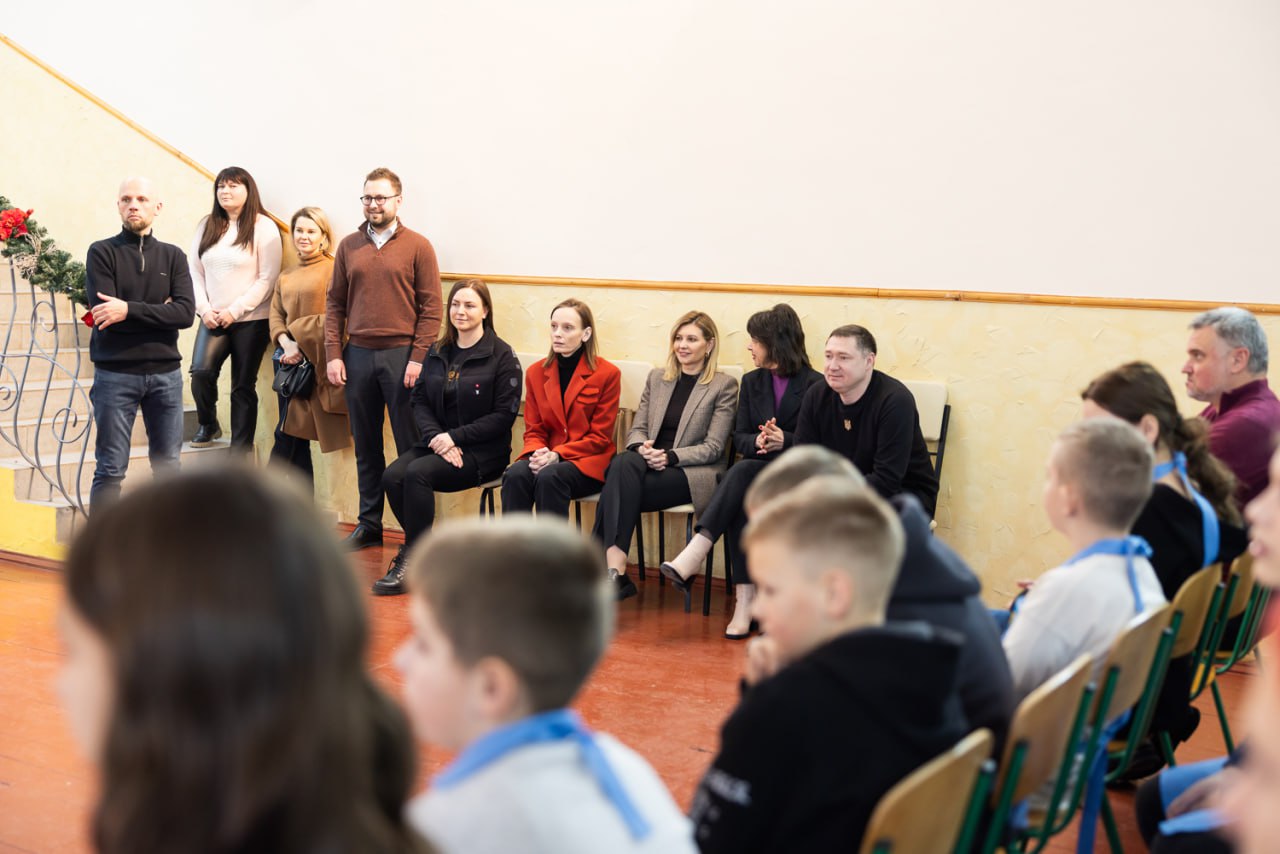 Olena Zelenska's new look captivates online audience: Photo