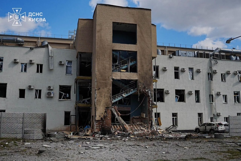 Russia strikes Ukrainian TV channels during live broadcast: Newsroom destroyed, people injured