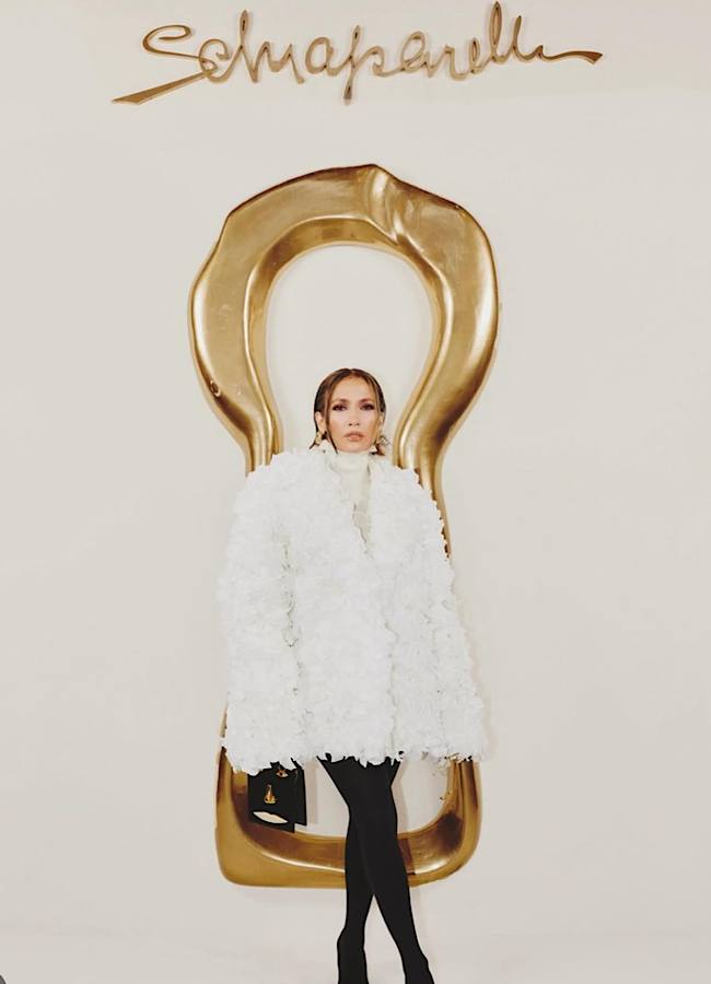 Jennifer Lopez unveils striking new look and captivates all: Breathtaking photos