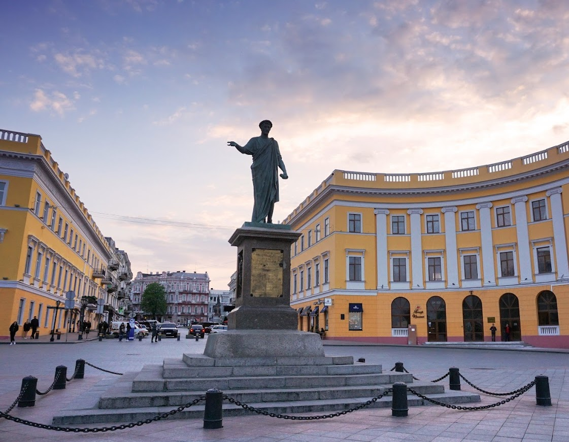 Prymorskyi Boulevard and Derybasivska Street: Landmark sites in Odesa you must visit