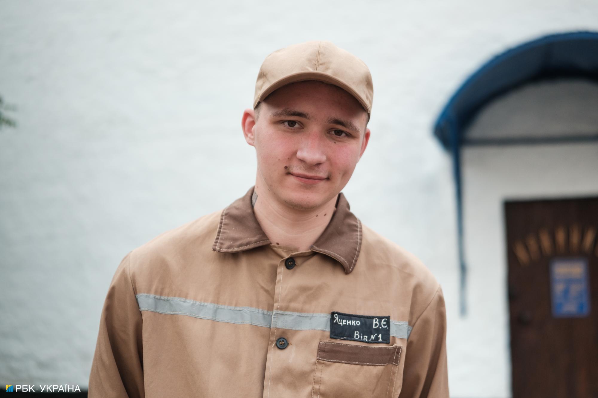 'Not to be remembered as a convict': Why Ukrainian inmates go to front