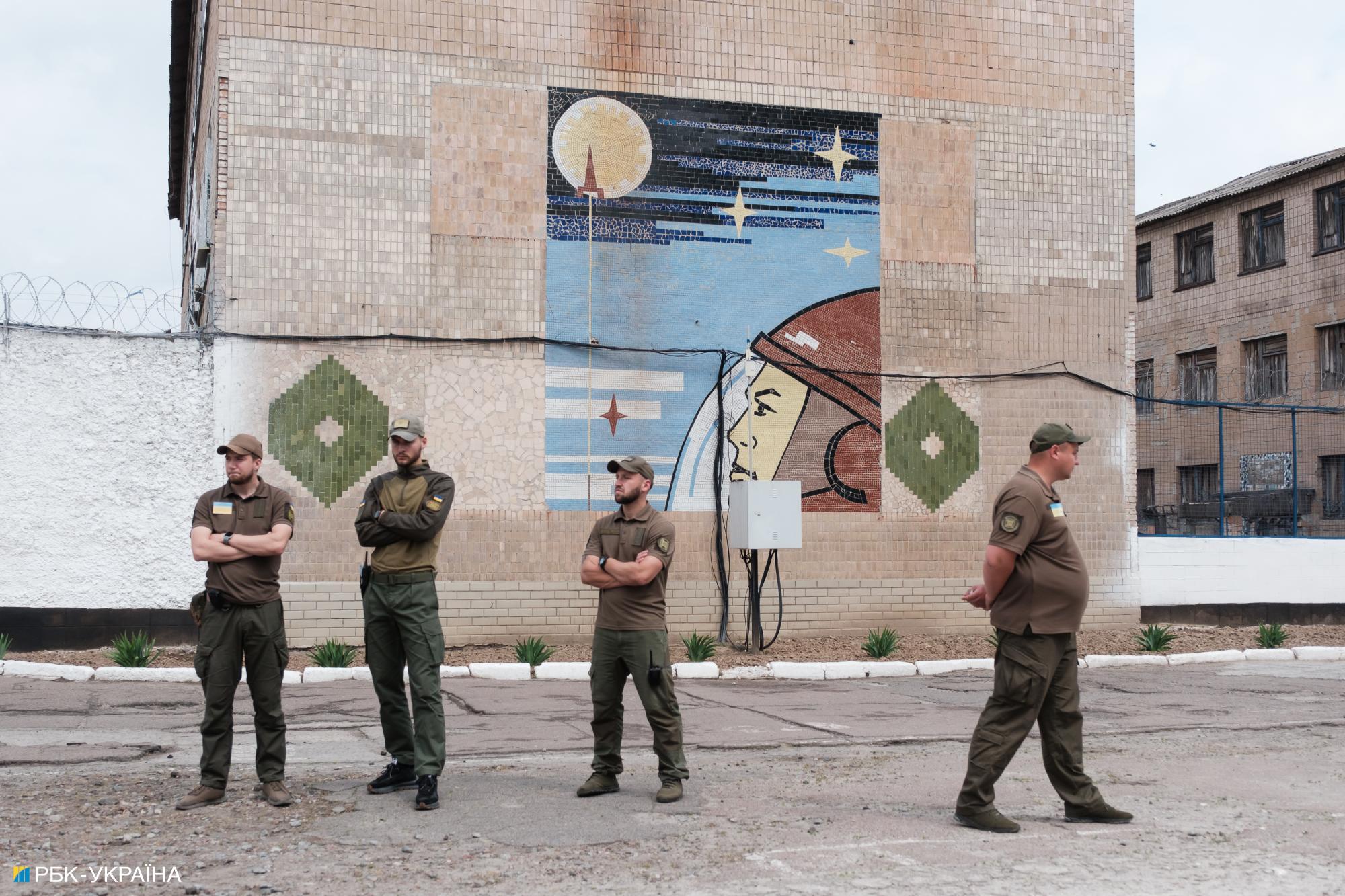 'Not to be remembered as a convict': Why Ukrainian inmates go to front