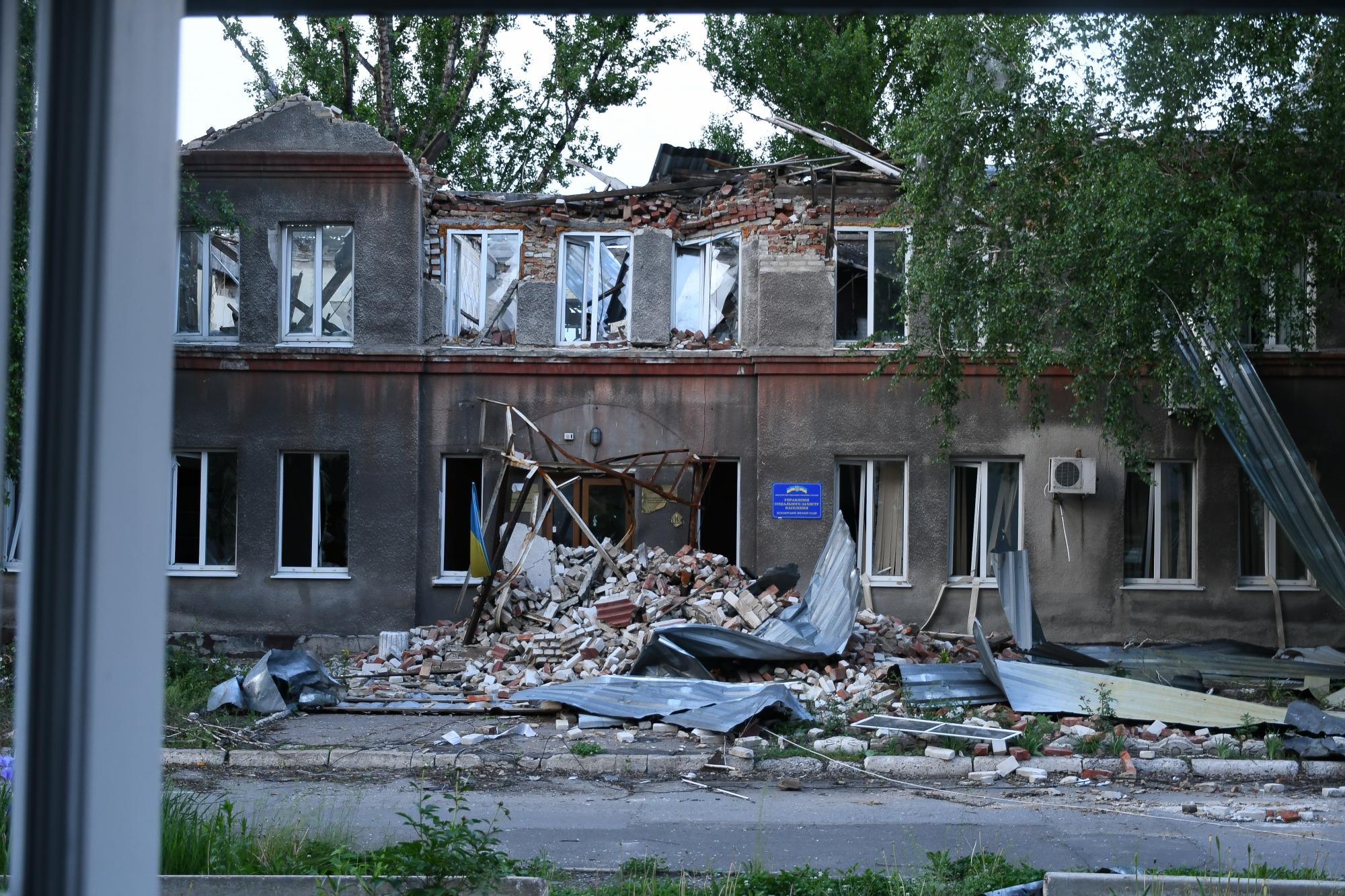 Dust on children's dresses and fake cobwebs: A look inside towns near Pokrovsk