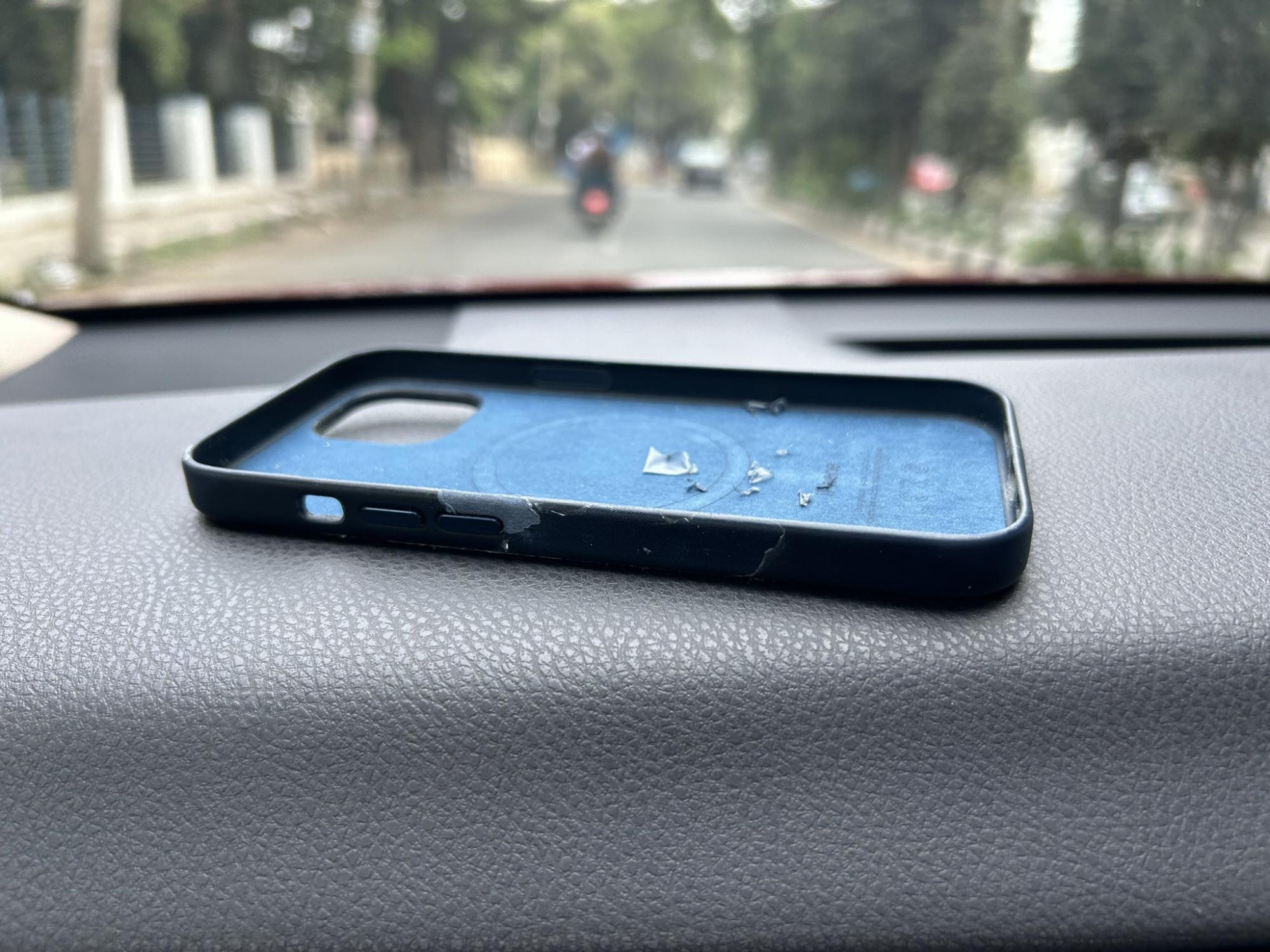 Why Apple's FineWoven case for iPhone 15 failing: Closer look