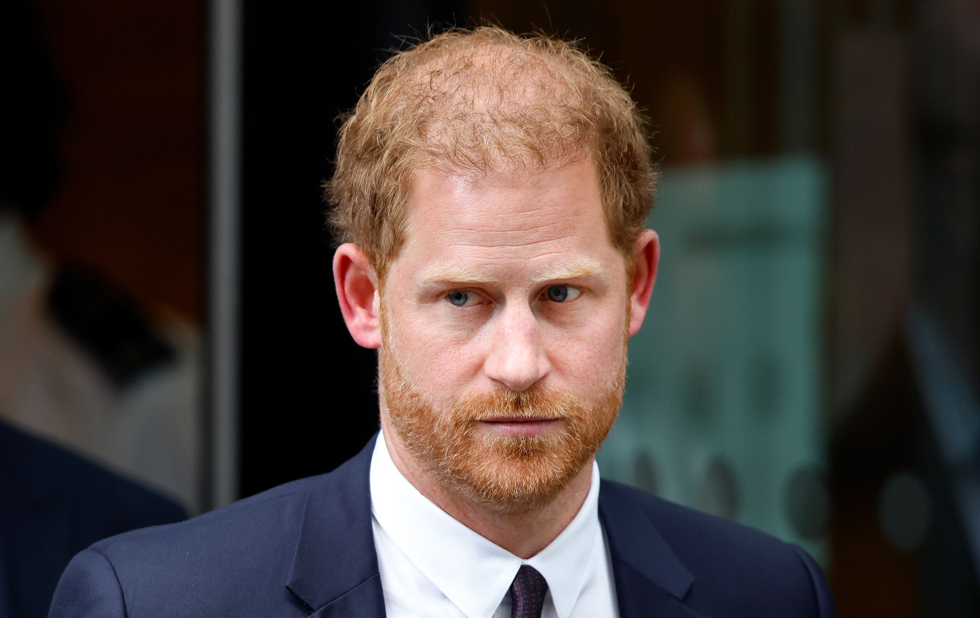 Prince Harry announces amount to receive for being wiretapped