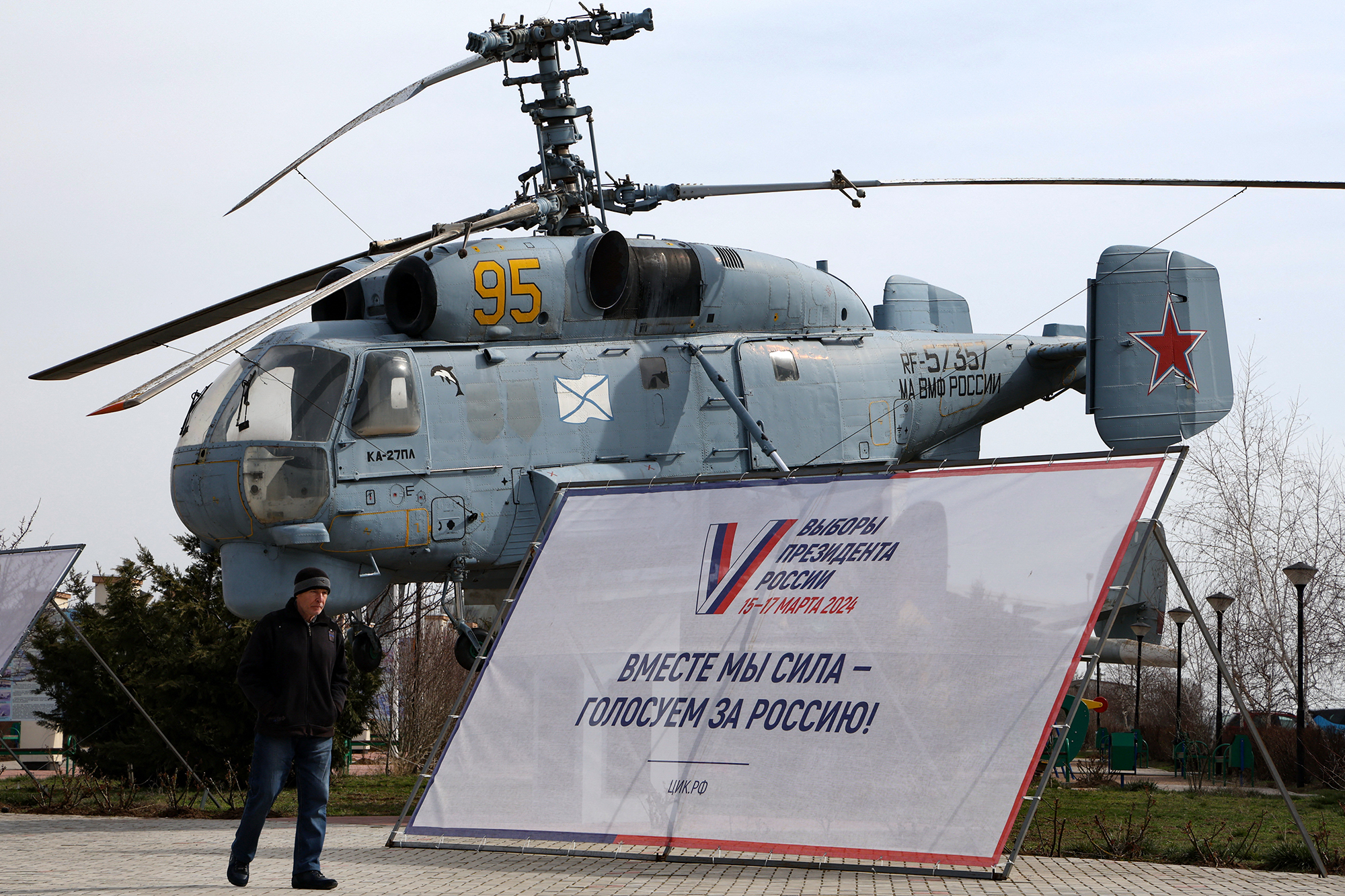 Elections at gunpoint: How Russians force Ukrainians in occupied territories to vote for Putin