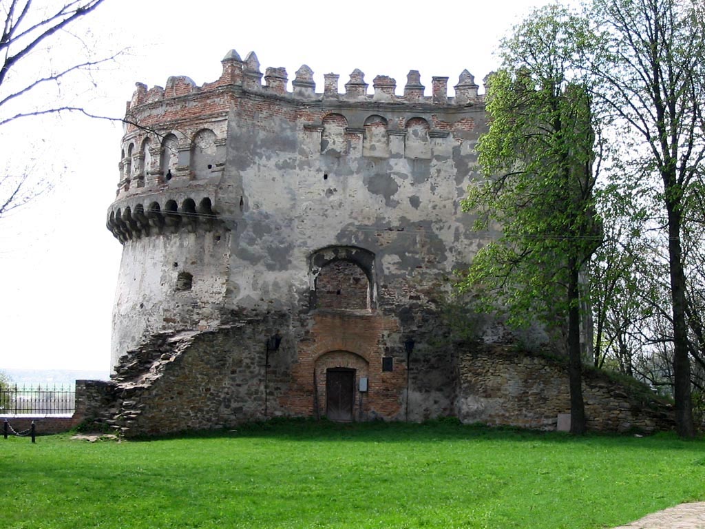 Ship castles and underground bunkers: Ukraine's 10 architectural marvels you need to see