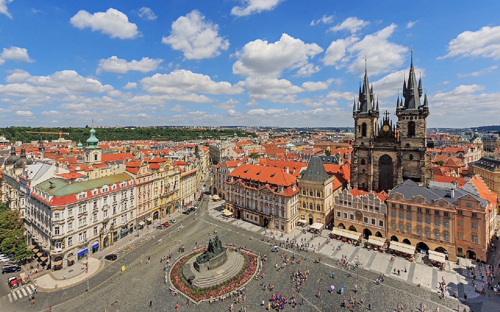 Top 4 budget-friendly European cities for a fall trip in 2024