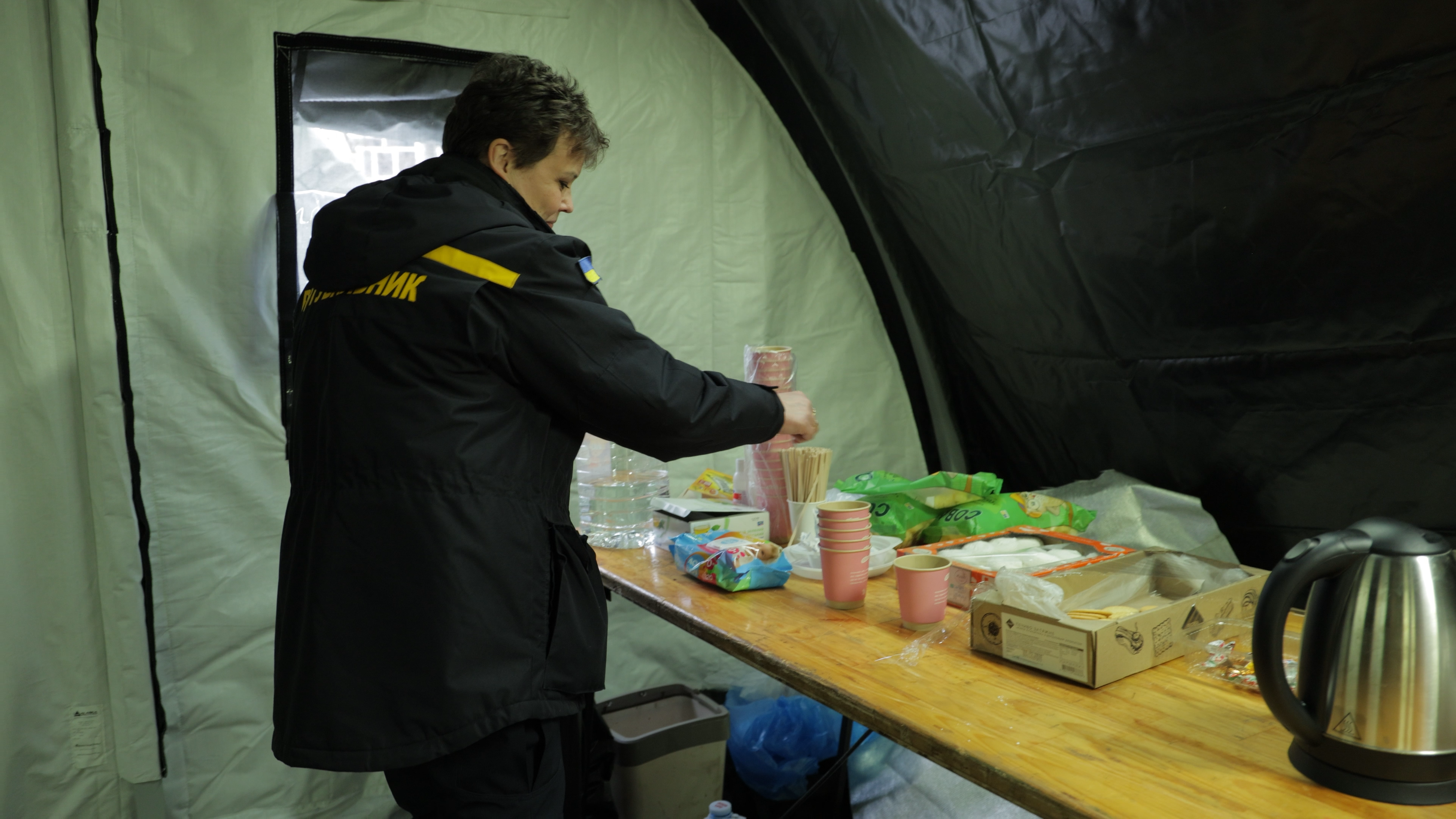 'We're not going anywhere': How Kyiv residents survive freezing winter without heating