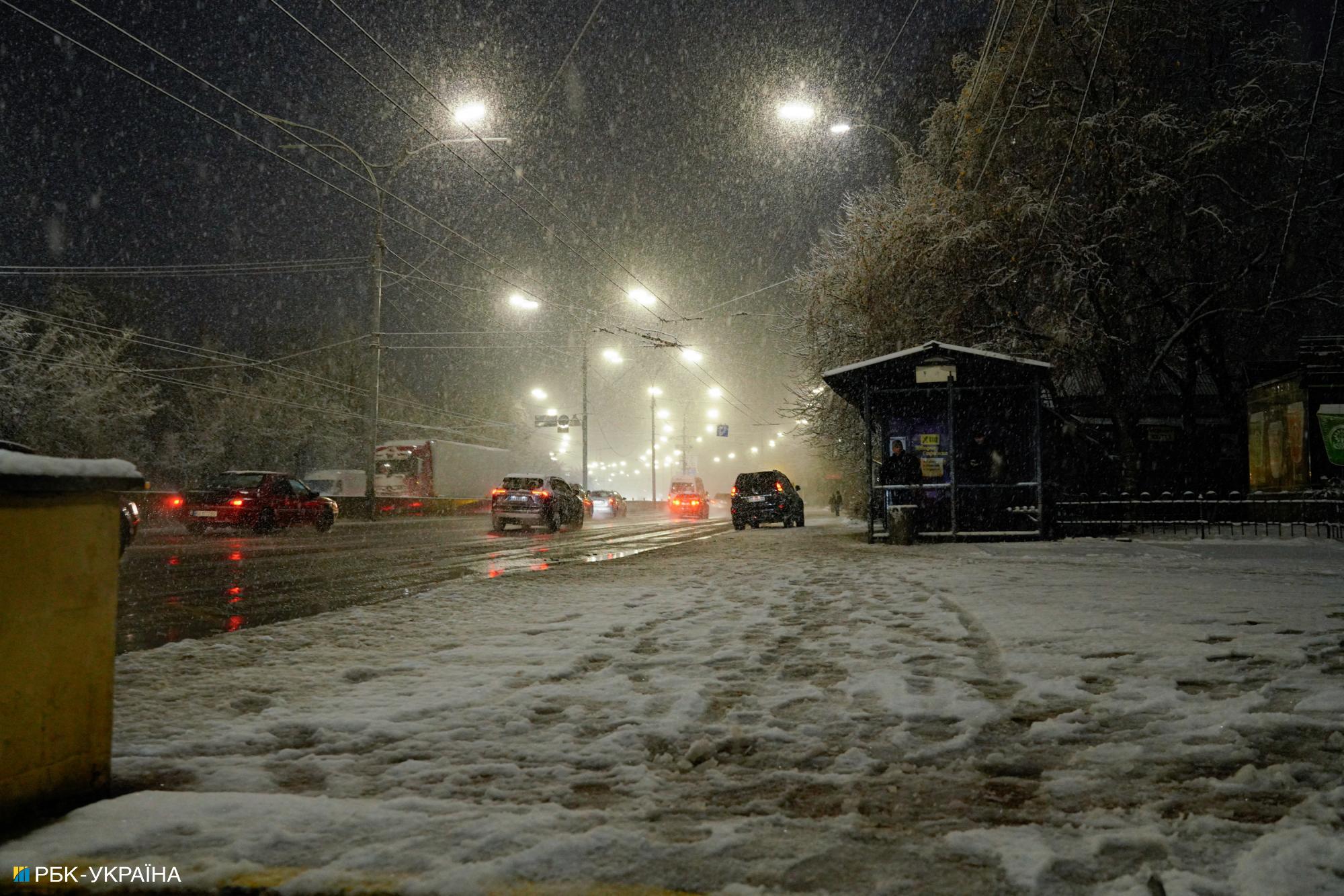 Russian strikes freeze Kyiv, fueling tensions between Zelenskyy and mayor Klitschko