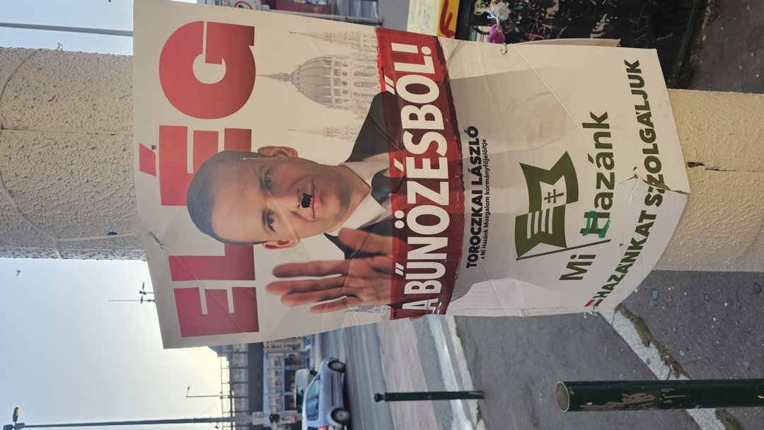 Zelenskyy on every corner: How Orbán turned Ukraine into a campaign weapon
