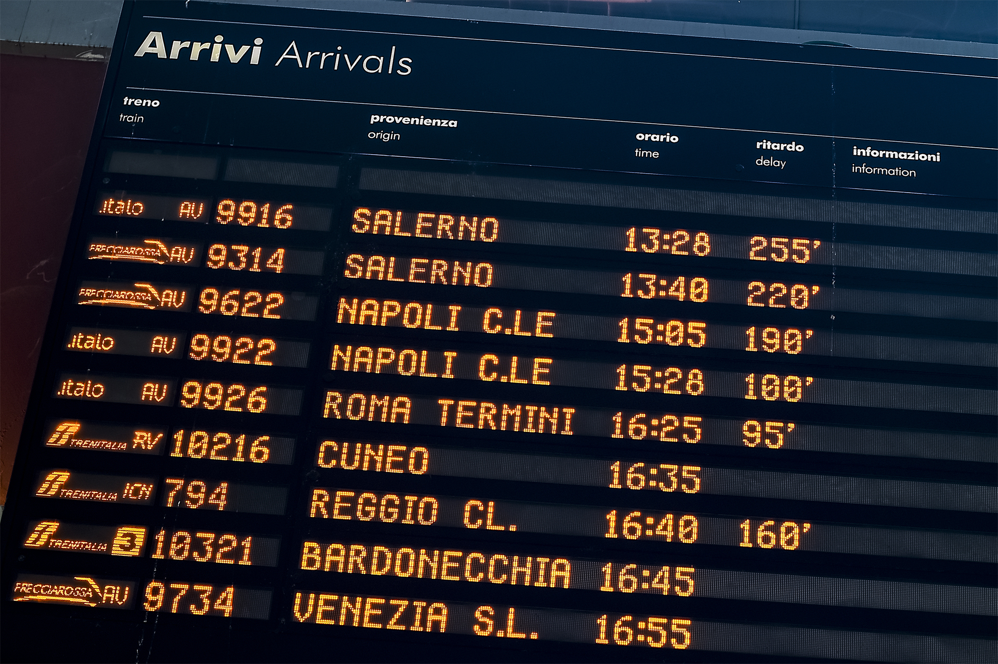 Transport strikes hit Europe in May, railways and airports affected