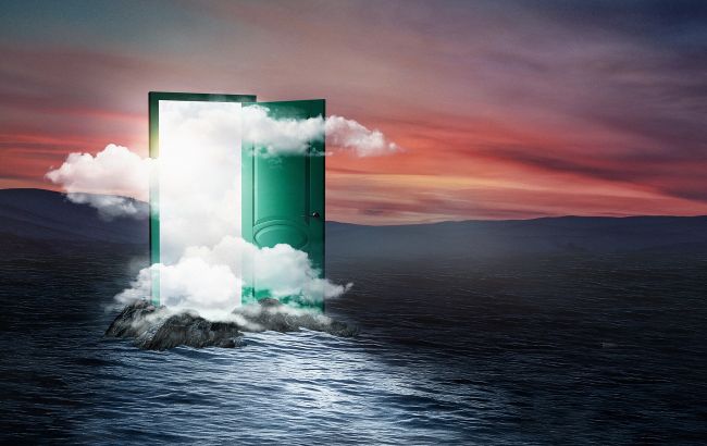 Astrologer’s forecast for August 25: Colors that promise dreams and success