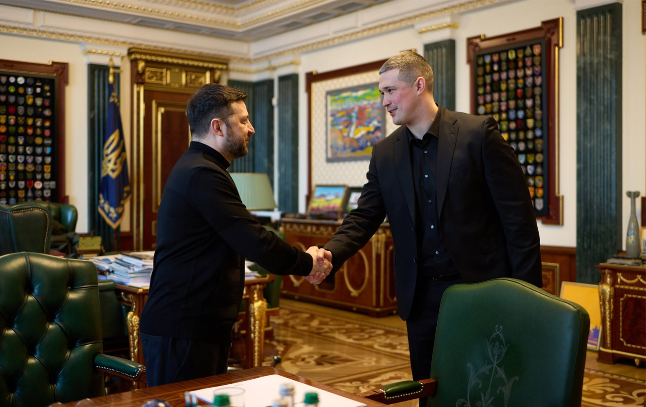 How Zelenskyy picked new army chief and whether ousted defense minister is entering politics