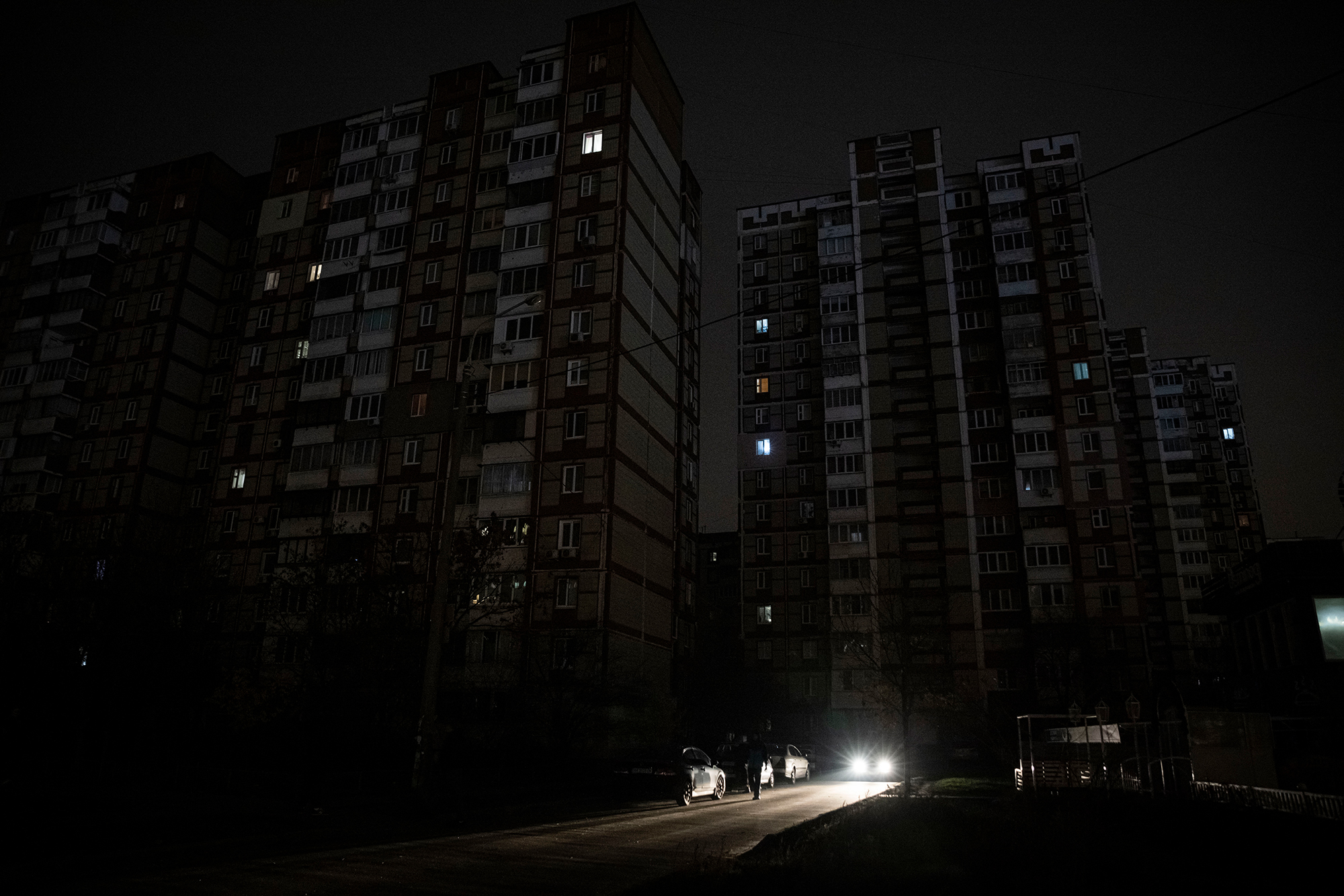 Kyiv preparing for long power outages: Costs and efforts