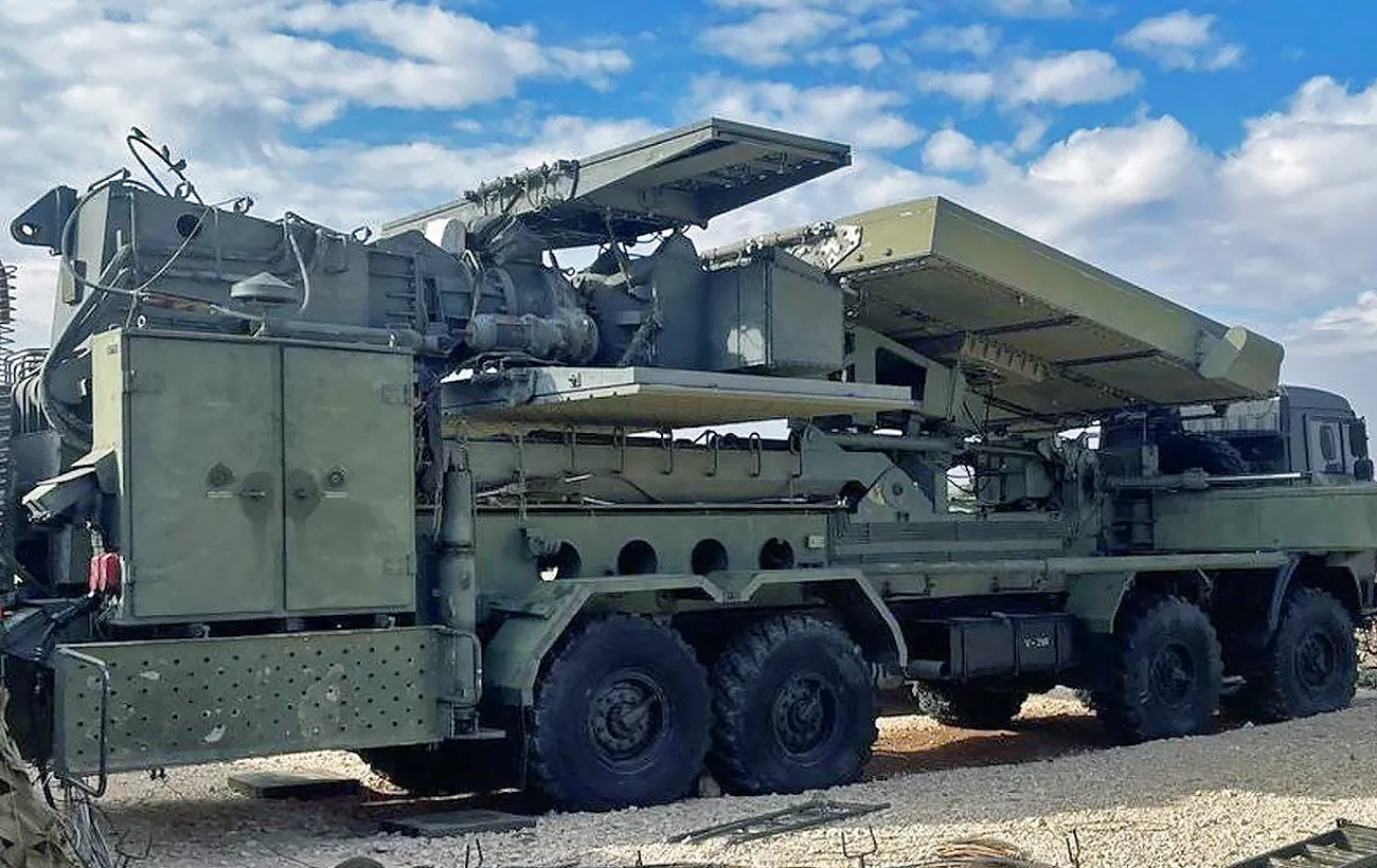 Ukrainian Armed Forces destroy Russian rare radars and communications center