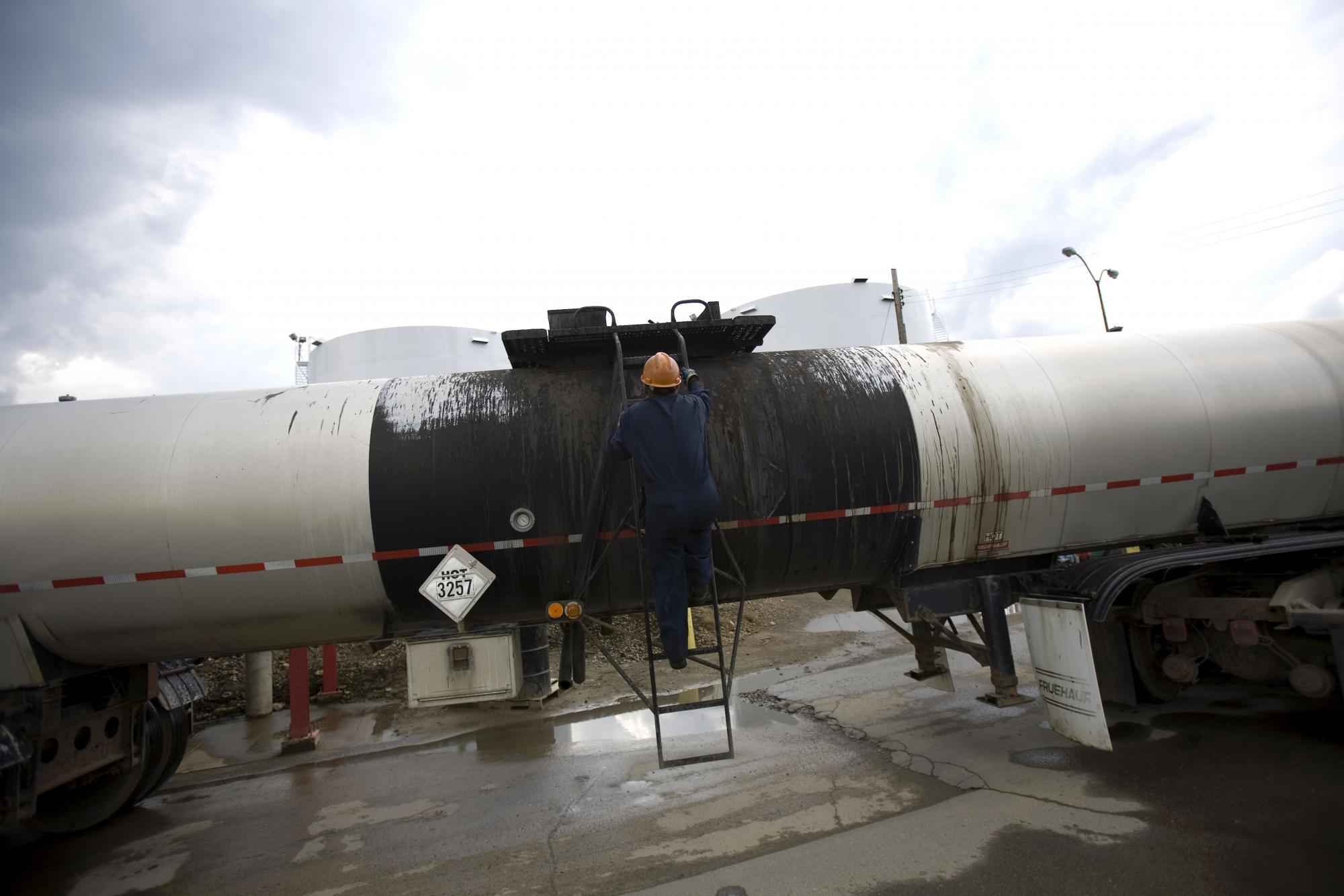 Shadow fleet: How Russia circumvents western oil sanctions and Ukraine's struggle against this challenge