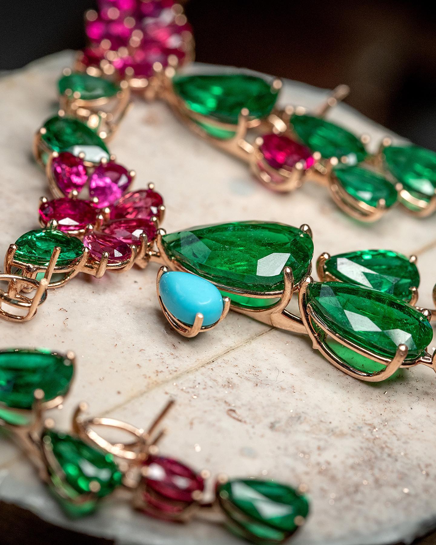 Julia Roberts unveils special jewelry collection