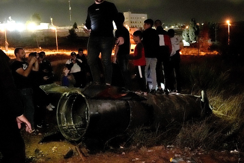Iran will face retaliation: Details on strike on Israel and Netanyahu's strategy after missile attack