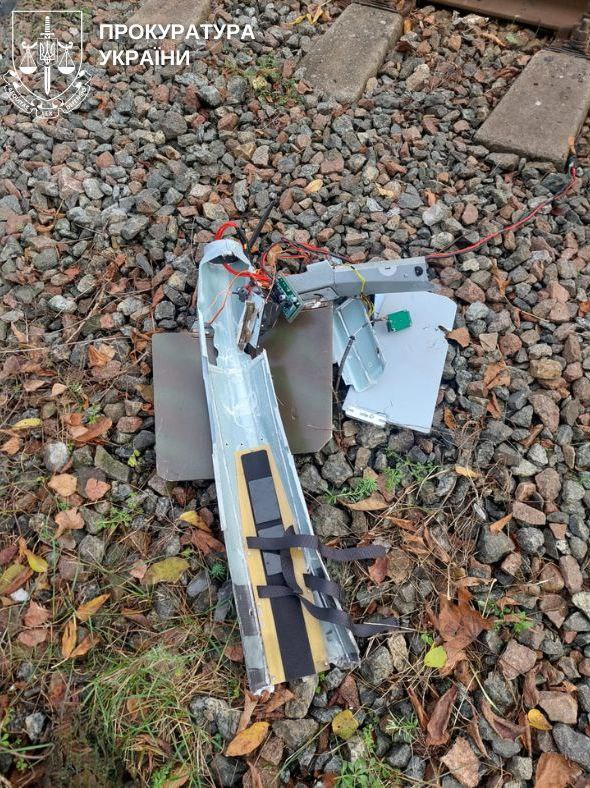 Russia strikes railway in Ukraine's Chernihiv: Train driver injured