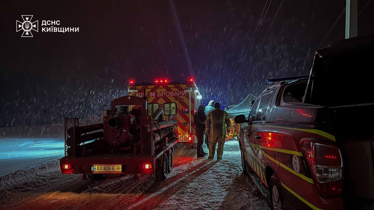 Russia's attack devastates Roshen confectionary's largest warehouse in Kyiv region: Photos and video