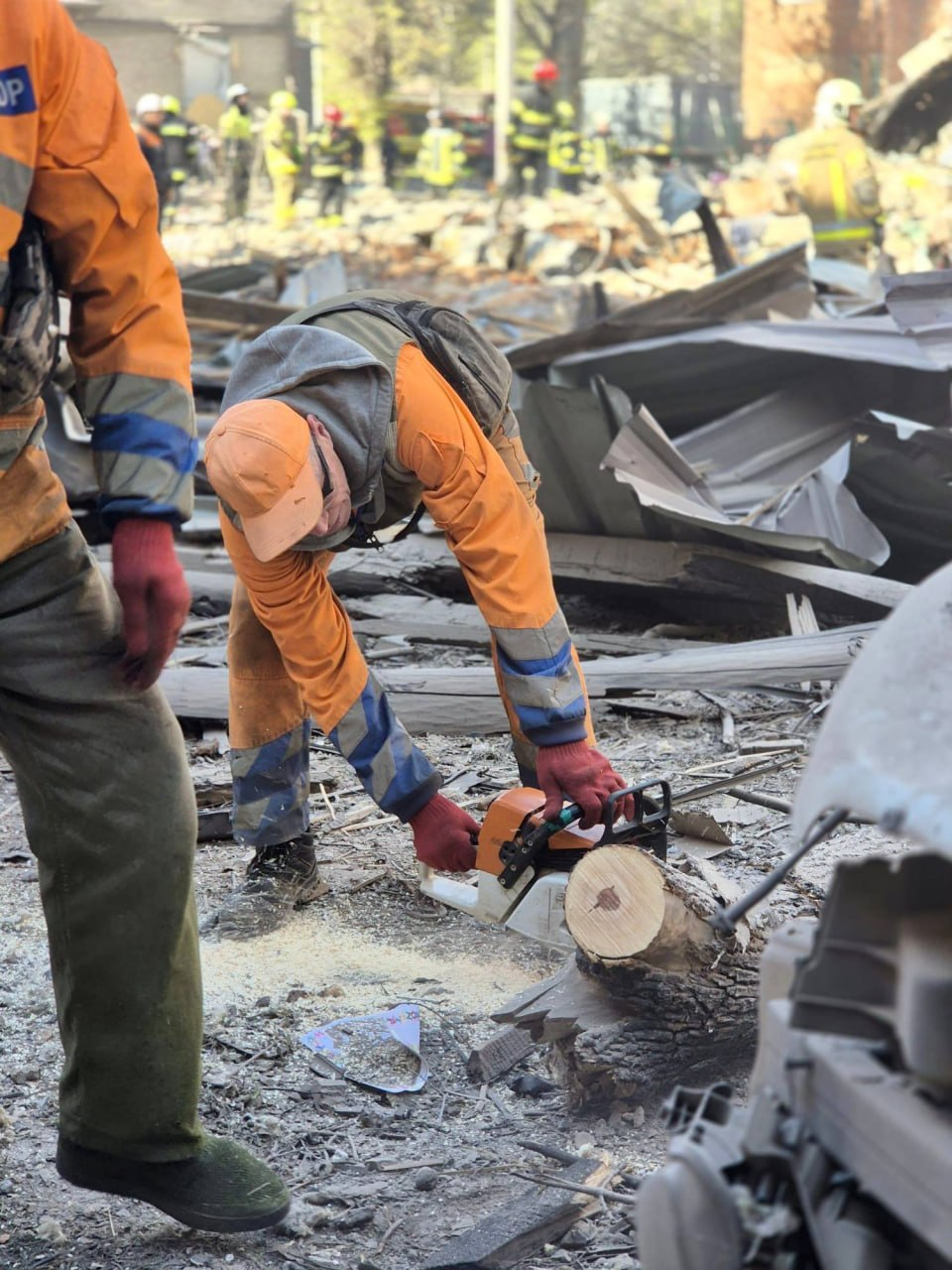 10 missiles and 80 drones hit Dnipro, city mayor says after Russian attack