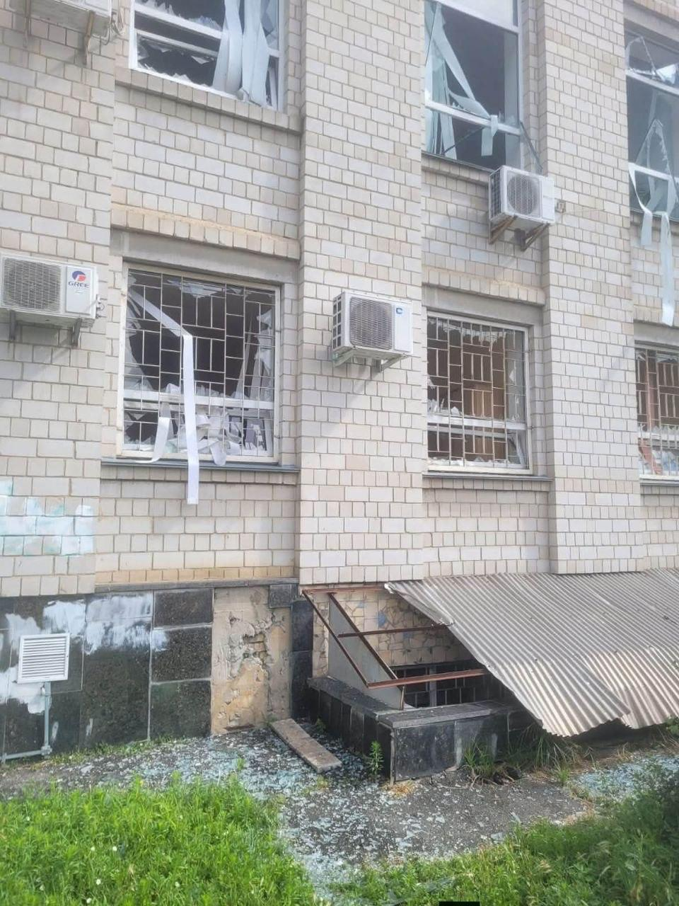 Russian strike on Vyshneve near Kyiv destroys five streets, 500 residents evacuated