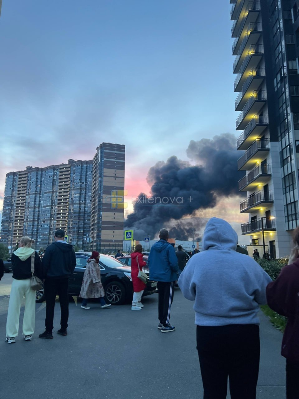 Drones hit St. Petersburg and Tver as massive fire erupts at Wildberries