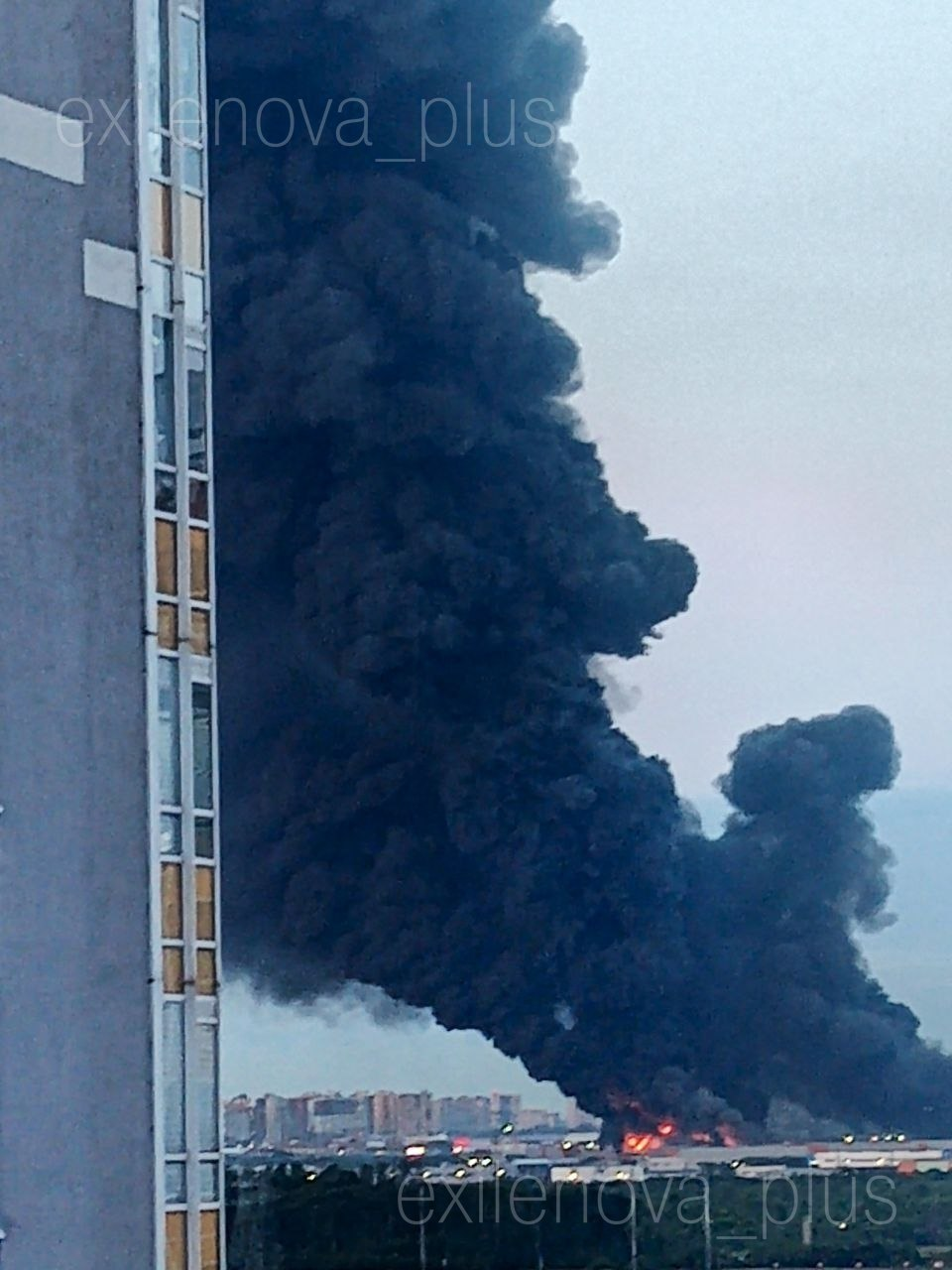 Drones hit St. Petersburg and Tver as massive fire erupts at Wildberries