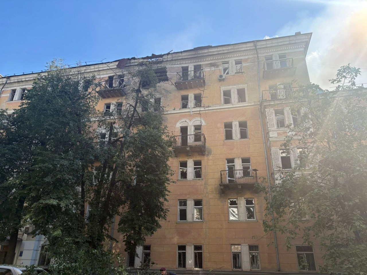 Kyiv rocked by attacks: University and building hit, fires erupt, streets blocked