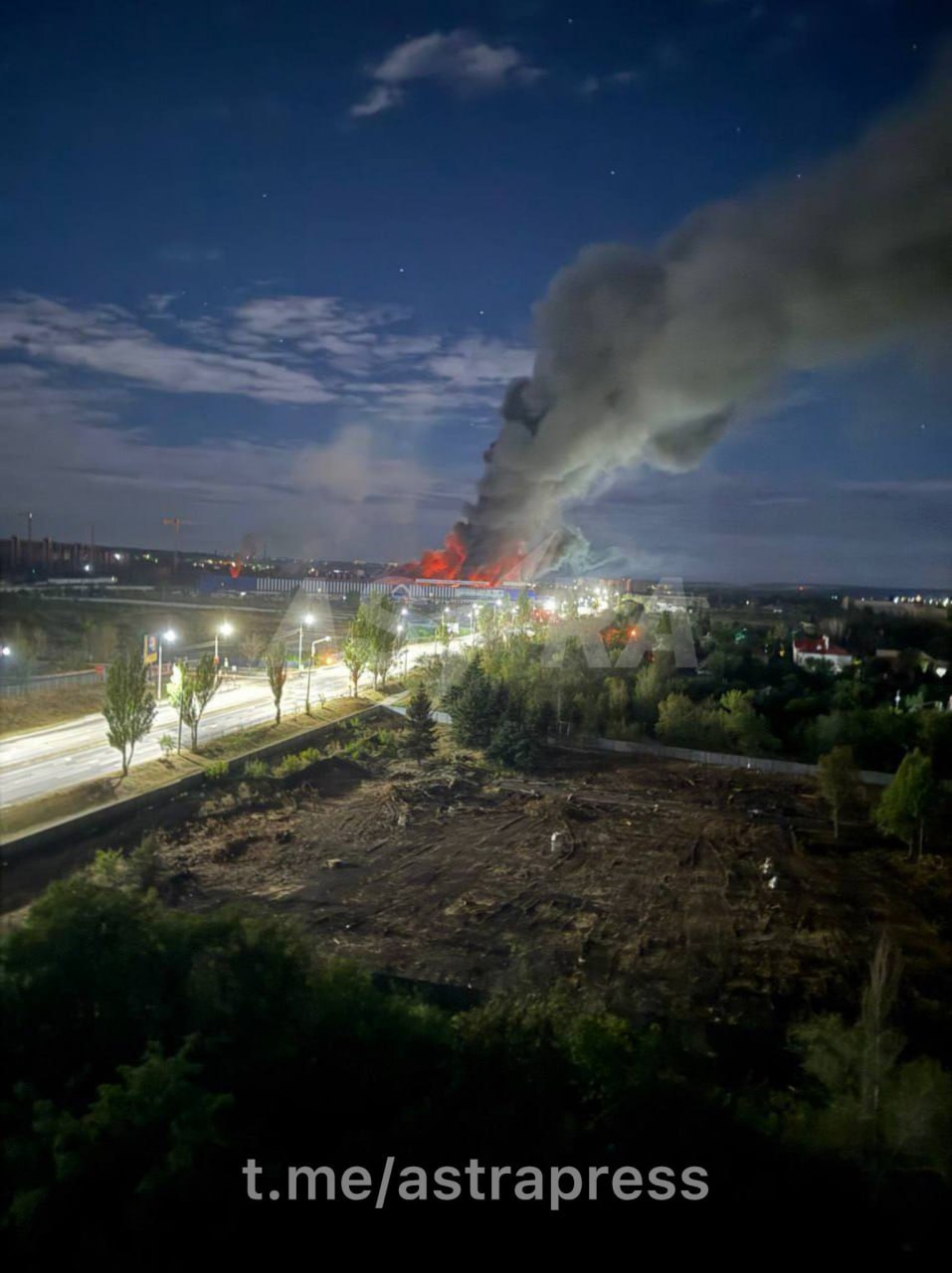 Occupied Luhansk hypermarket ablaze after serving as Russian military logistics hub