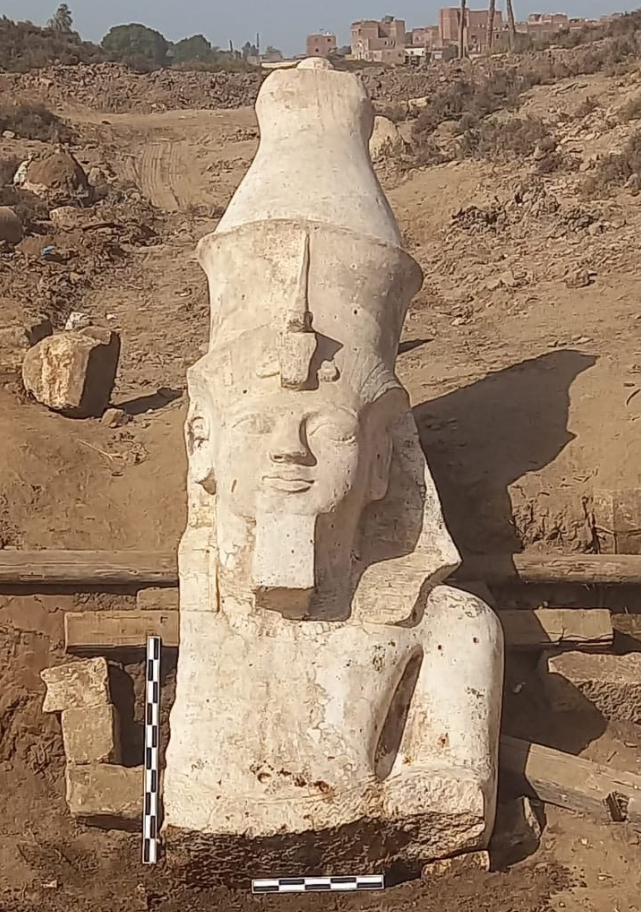 Giant statue of Ramesses II found in Egypt