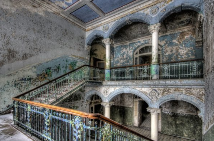 10 amazing places hard to believe they exist